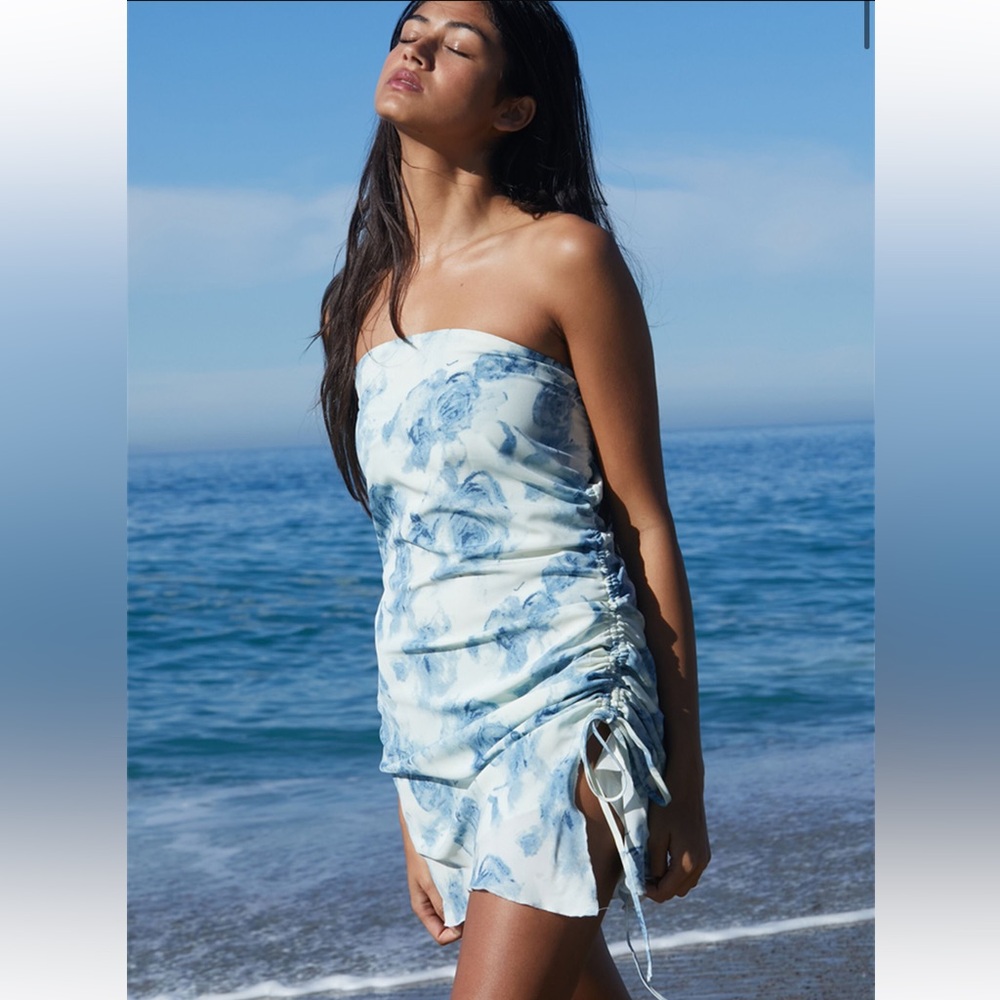 PacSun Strapless Floral Dress